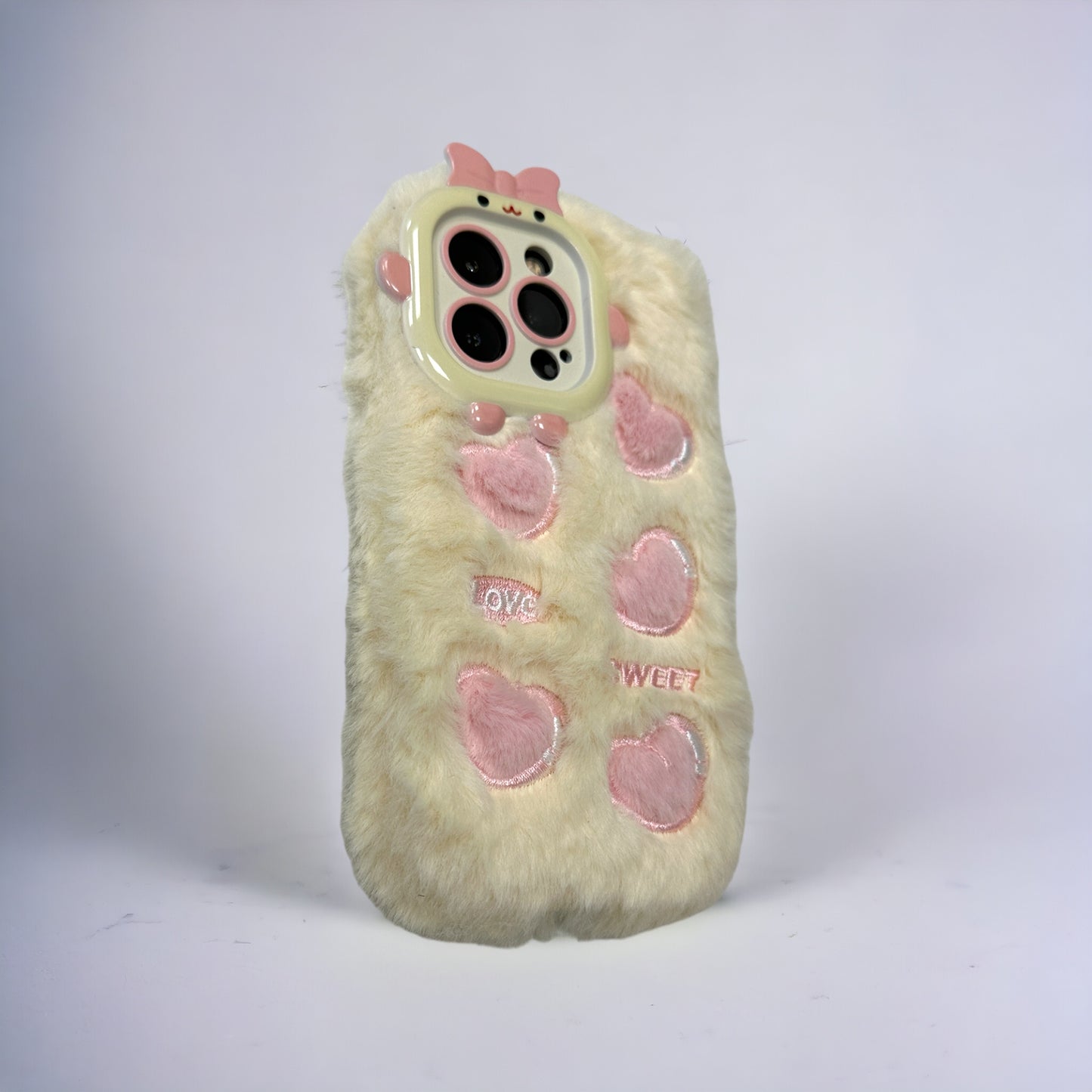 iPhone fluffy case with hearts 